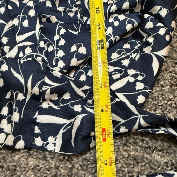 Forever 21 Blue Navy Satin Chiffon Wrap Bell Top Blouse XS - Picture 6 of 6